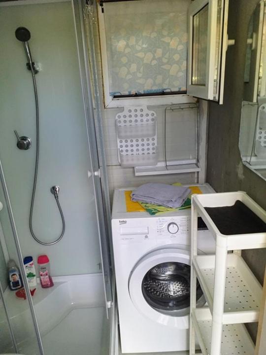 Two Rooms Cabin House บูคาเรสต์ ภายนอก รูปภาพ